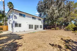 654 Calpella Dr, San Jose, CA 95136 - Photo 30