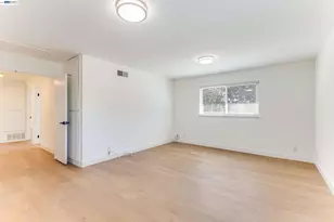 654 Calpella Dr, San Jose, CA 95136 - Photo 24