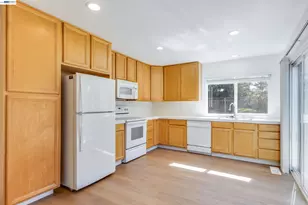 654 Calpella Dr, San Jose, CA 95136 - Photo 8
