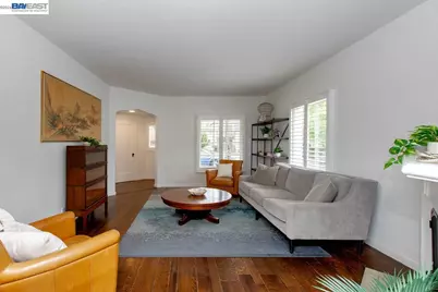 905 Del Mar Ave, Alameda, CA 94501 - Photo 12
