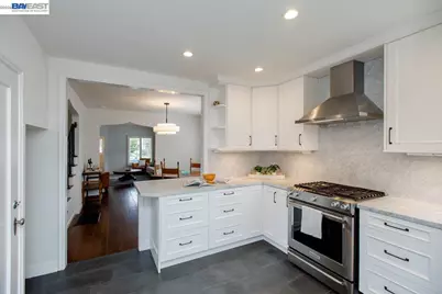 905 Del Mar Ave, Alameda, CA 94501 - Photo 22