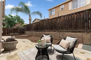 327 Goodall Dr, Mountain House, CA 95391 - Photo 42
