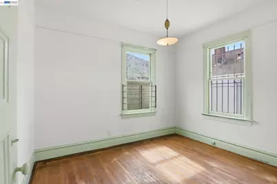 55 8th St, Oakland, CA 94607 - Photo 18