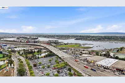 55 8th St, Oakland, CA 94607 - Photo 46