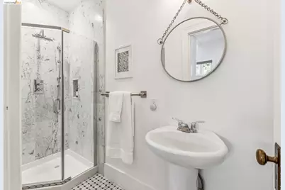 608 Jean St, Oakland, CA 94610 - Photo 32