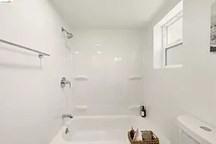 3600 Quigley St, Oakland, CA 94619 - Photo 34