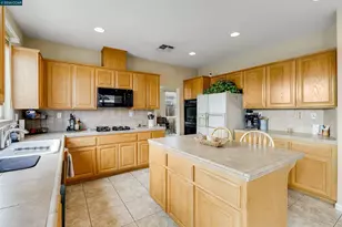 523 Whitehall Ct, Oakley, CA 94561 - Photo 18