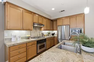 6005 Hillbrook Pl, Dublin, CA 94568 - Photo 8