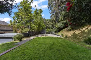 774 Trestle Glen Rd, Oakland, CA 94610 - Photo 40