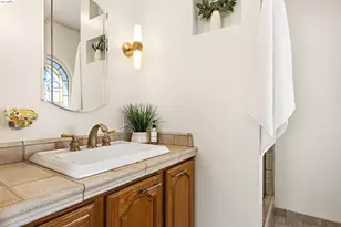 774 Trestle Glen Rd, Oakland, CA 94610 - Photo 26