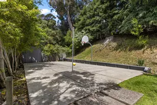 774 Trestle Glen Rd, Oakland, CA 94610 - Photo 42
