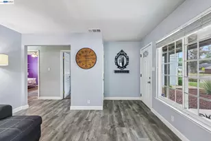 1225 Beverly Pl, Tracy, CA 95376 - Photo 2