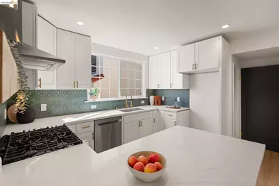 1576 76th Ave, Oakland, CA 94621 - Photo 14