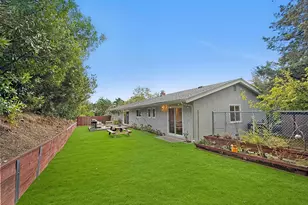 8 Cherryhills Ct, Lafayette, CA 94549 - Photo 26