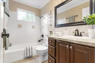 2616 Peartree Ln, San Jose, CA 95121 - Photo 48