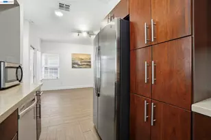 1405 Forest Run, Hercules, CA 94547 - Photo 12