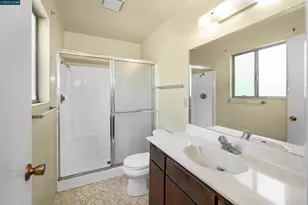 121 Violet Rd, Hercules, CA 94547 - Photo 48