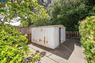 121 Violet Rd, Hercules, CA 94547 - Photo 54