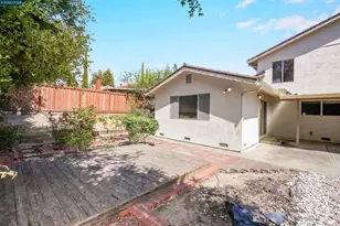 121 Violet Rd, Hercules, CA 94547 - Photo 56