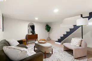 5521 Fremont St, Oakland, CA 94608 - Photo 22