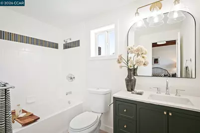 2703 Mathews St, Berkeley, CA 94702 - Photo 26
