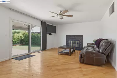 3917 Warbler Dr, Antioch, CA 94509 - Photo 12