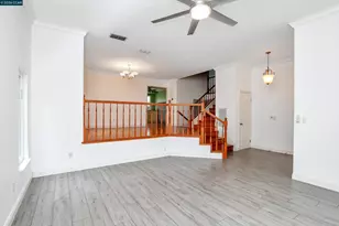 196 Bittercreek Dr, Folsom, CA 95630 - Photo 10