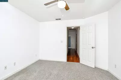 196 Bittercreek Dr, Folsom, CA 95630 - Photo 28