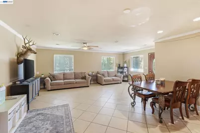 10378 Priest, French Camp, CA 95231 - Photo 6
