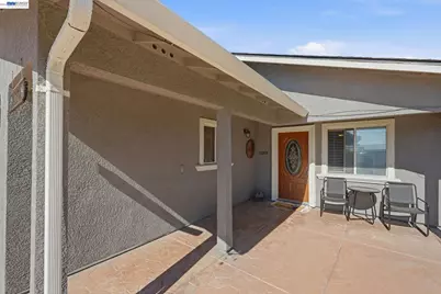 10378 Priest, French Camp, CA 95231 - Photo 4