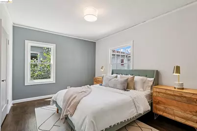 575 58th St, Oakland, CA 94609 - Photo 22