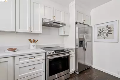 575 58th St, Oakland, CA 94609 - Photo 16