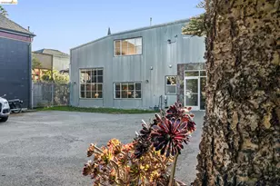 926 Chester, Oakland, CA 94607 - Photo 36