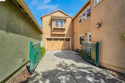 9208 Hallmark Pl, Vallejo, CA 94591 - Photo 8