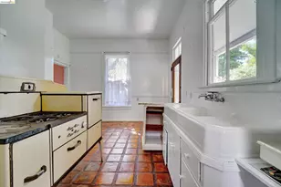 2009 Berkeley Way, Berkeley, CA 94704 - Photo 26