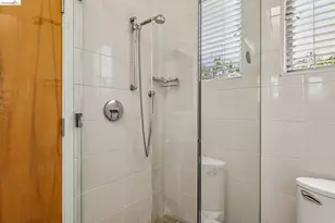 848 61st St, Oakland, CA 94608 - Photo 16