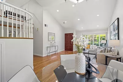 32760 Orick St, Union City, CA 94587 - Photo 18