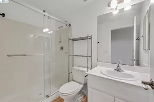 1594 Tucker St, Oakland, CA 94603 - Photo 16