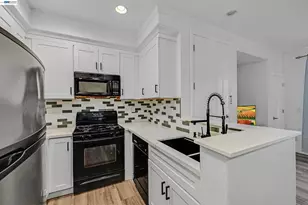 1594 Tucker St, Oakland, CA 94603 - Photo 8