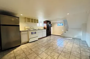 1301 60th Ave, Oakland, CA 94621 - Photo 10
