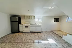 1301 60th Ave, Oakland, CA 94621 - Photo 12