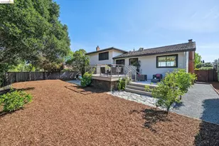 7900 Hansom Dr, Oakland, CA 94605 - Photo 46