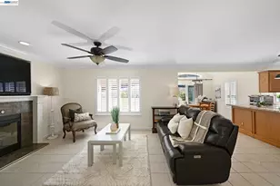 2473 Centennial Ln, Hayward, CA 94541 - Photo 10