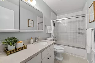 666 Oakland Ave, Oakland, CA 94611 - Photo 22