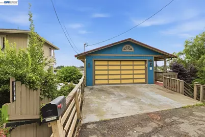 1019 Central Blvd, Hayward, CA 94542 - Photo 2