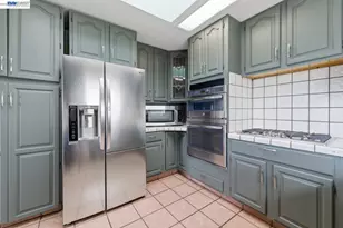 1019 Central Blvd, Hayward, CA 94542 - Photo 16