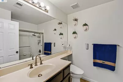 3374 Brook Leaf Ct, San Jose, CA 95132 - Photo 30