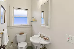 2520 Russell St, Berkeley, CA 94705 - Photo 26