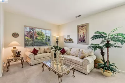 989 Carter St, Folsom, CA 95630 - Photo 6