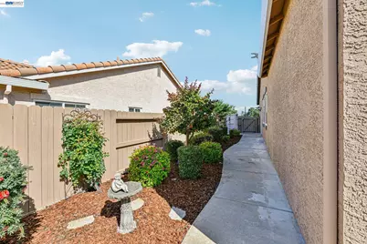 989 Carter St, Folsom, CA 95630 - Photo 38